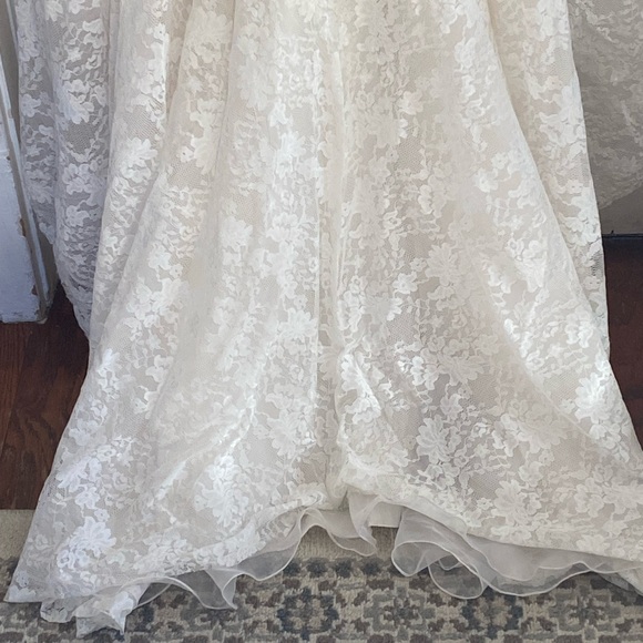 Wedding Dress Size 12 - Picture 6 of 10
